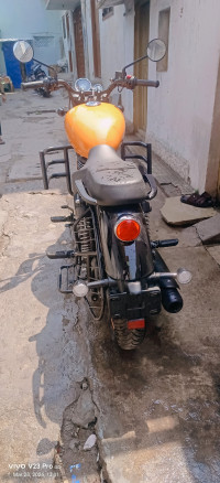 Royal Enfield Meteor 350 Fireball 2025