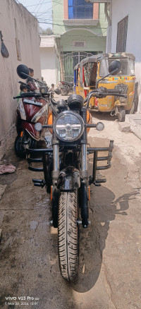 Royal Enfield Meteor 350 Fireball 2025