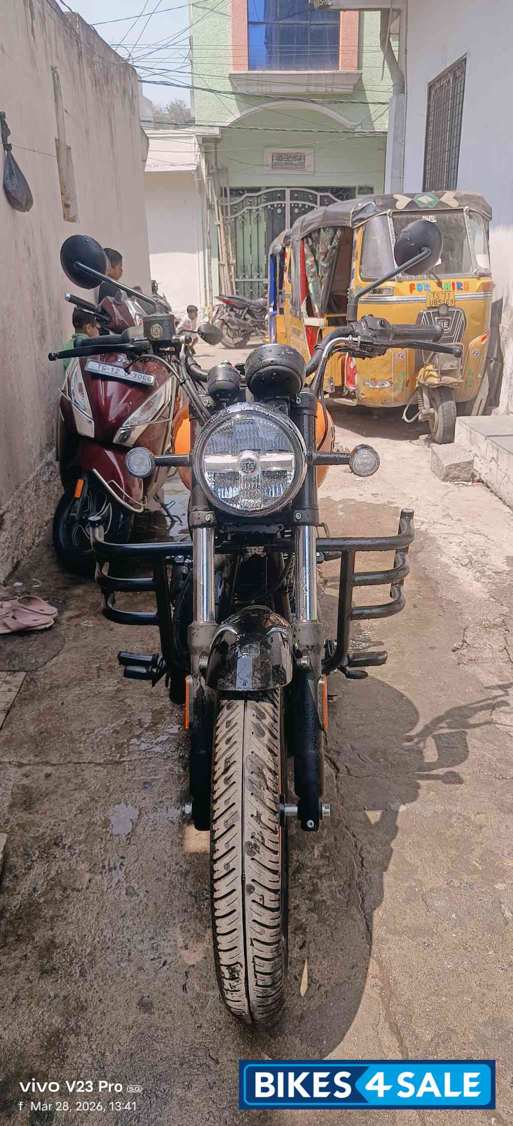 Royal Enfield Meteor 350 Fireball 2025 Royal Enfield Meteor 350 Fireball 2025