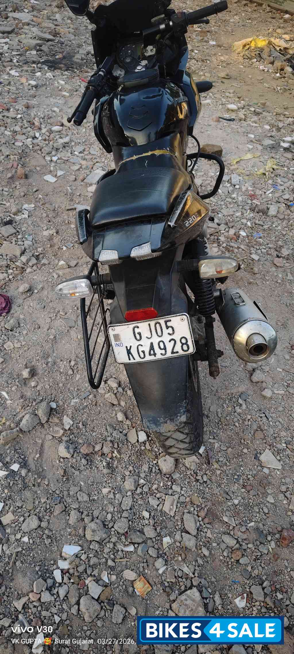 Bajaj Pulsar 220F