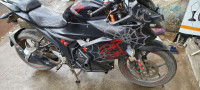Black Suzuki Gixxer SF