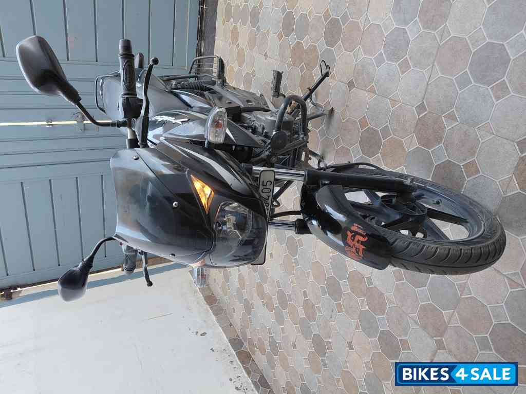 Black Bajaj Pulsar 150 DTSi