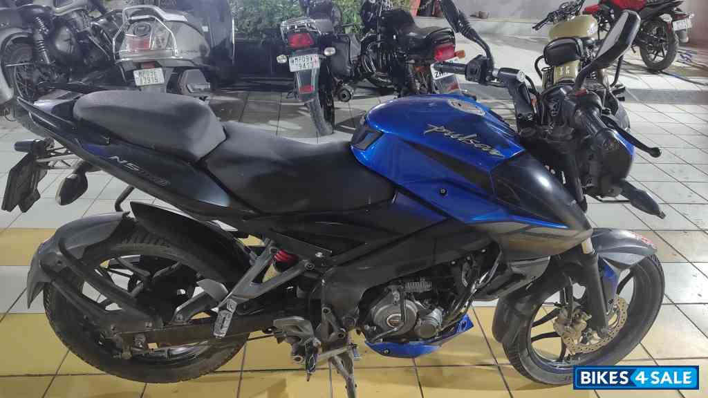 Blue Black Bajaj Pulsar NS 160