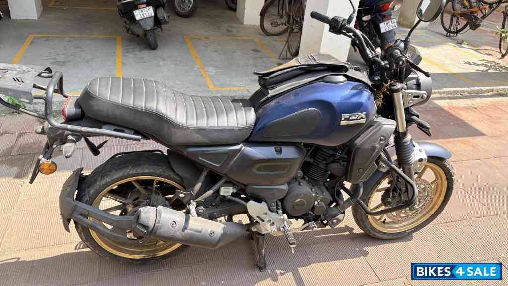 Matt Blue Yamaha FZ-X