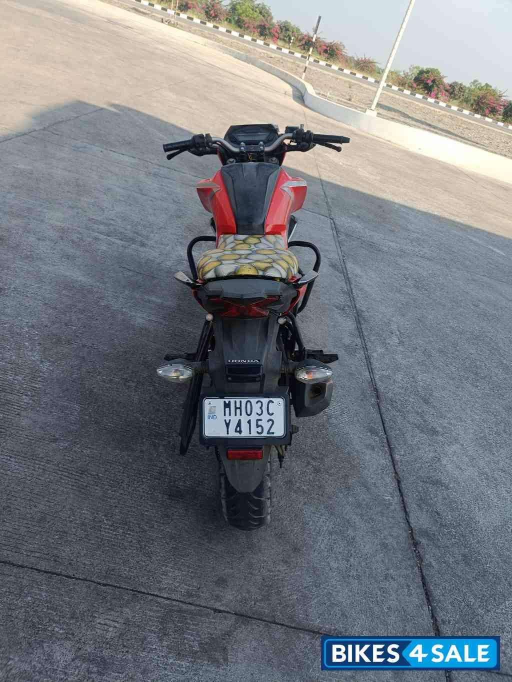 Honda CB Hornet 160R