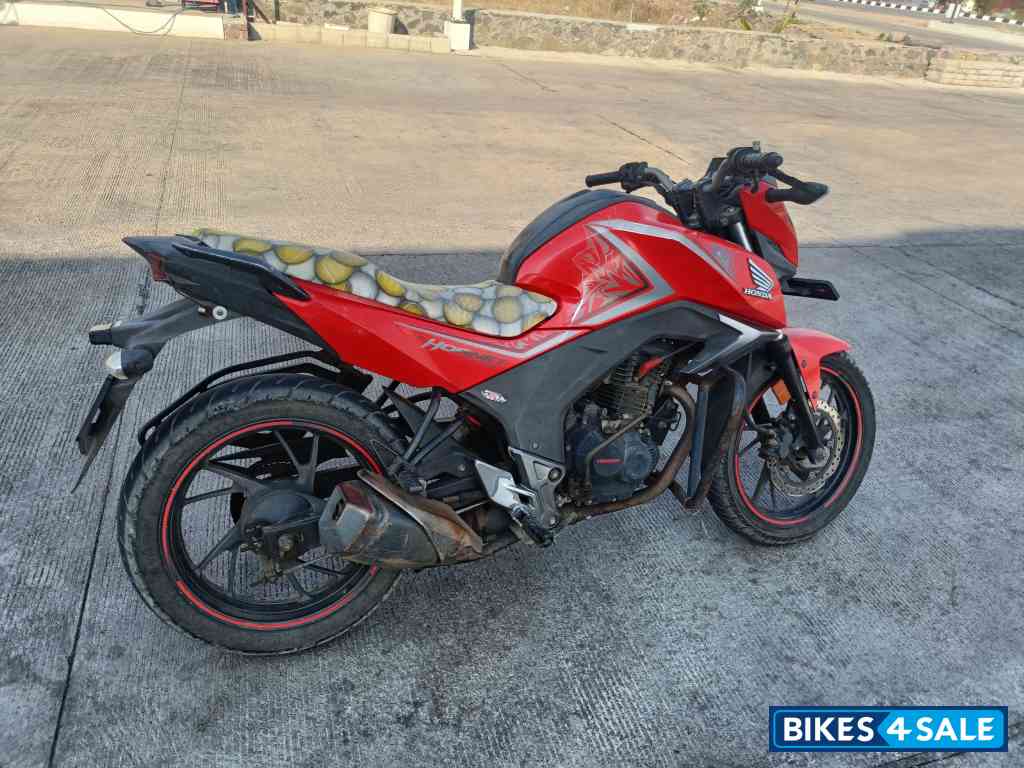 Honda CB Hornet 160R