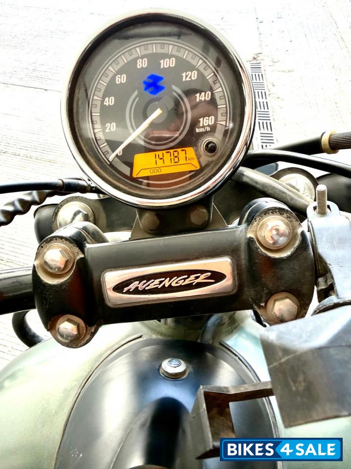 Bajaj Avenger 220 DTS-i