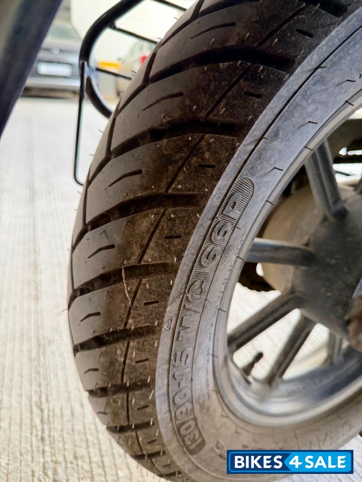 Bajaj Avenger 220 DTS-i