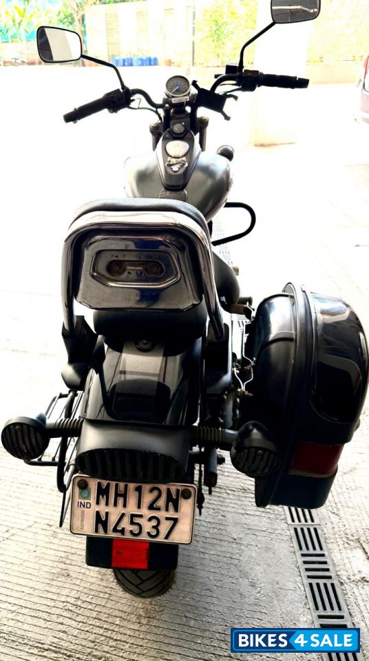 Bajaj Avenger 220 DTS-i