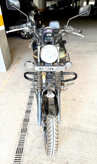 Bajaj Avenger 220 DTS-i