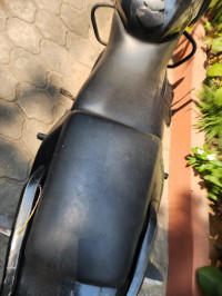 Black Bajaj Pulsar 220 DTSFi