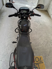 Ebony Black Solar Red Bajaj Pulsar 125 Neon Disc Single Seat