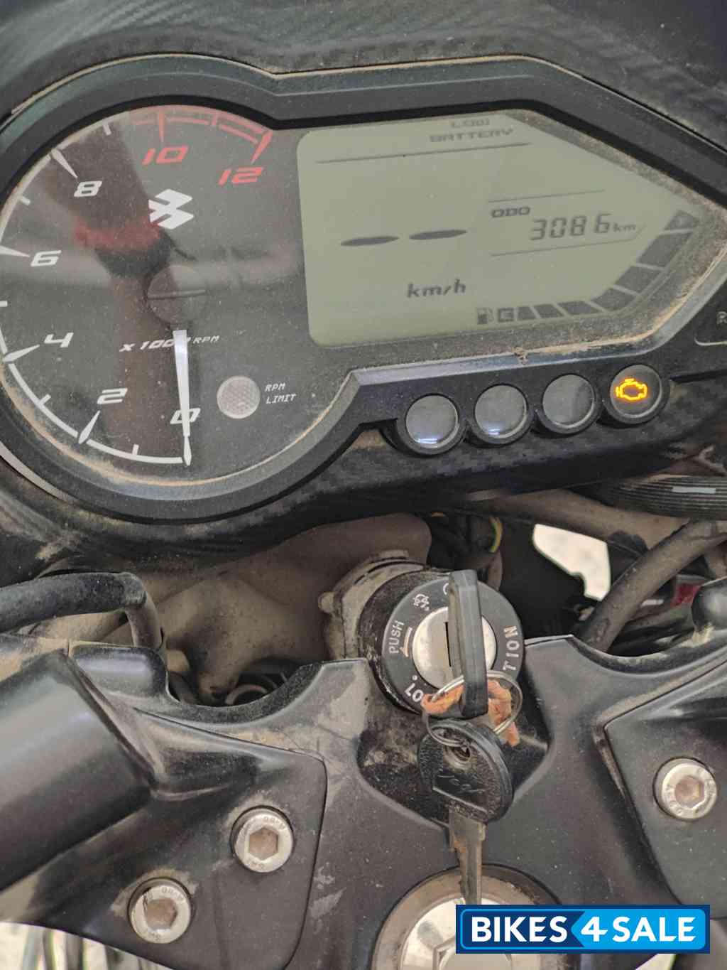 Ebony Black Solar Red Bajaj Pulsar 125 Neon Disc Single Seat