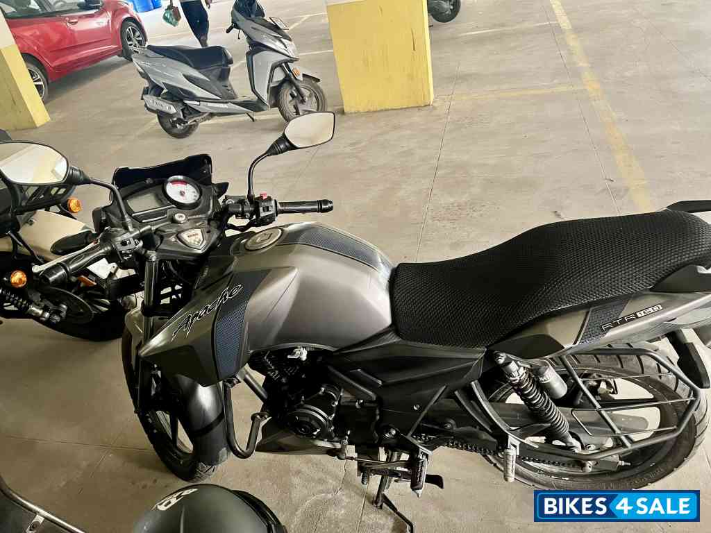 Matt Grey TVS Apache RTR 160