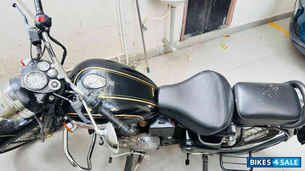 Royal Enfield Classic 350 Royal Enfield Classic 350