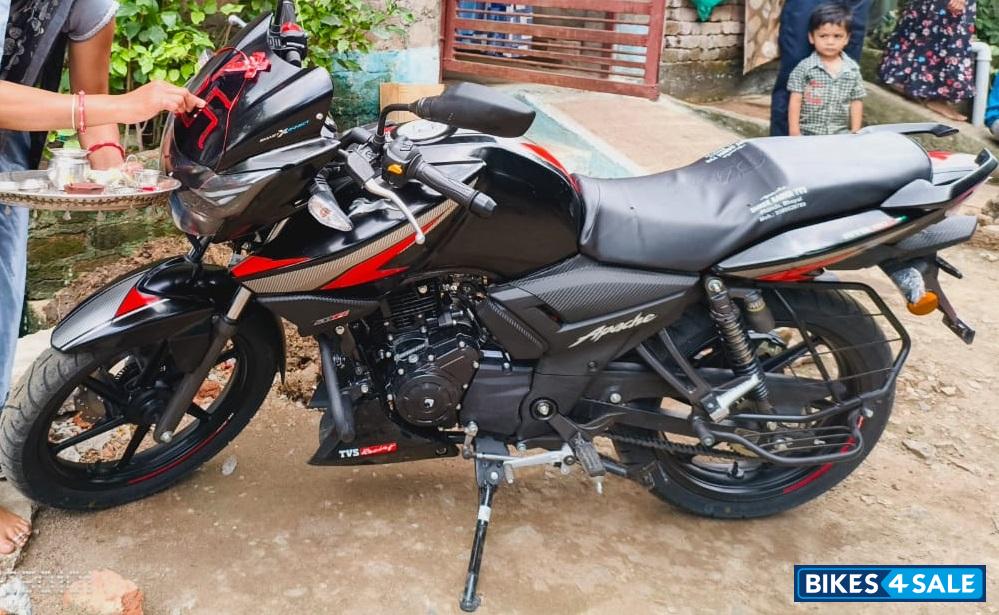 TVS Apache RTR 160 2V Racing Edition