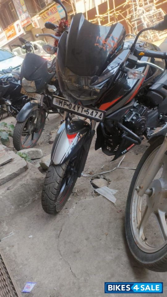 TVS Apache RTR 160 2V Racing Edition TVS Apache RTR 160 2V Racing Edition