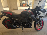 Matt Black TVS Apache RTR 160 4V Special Edition