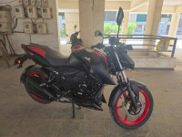 Matt Black TVS Apache RTR 160 4V Special Edition