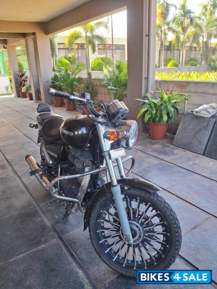 Lightning Royal Enfield Thunderbird 350