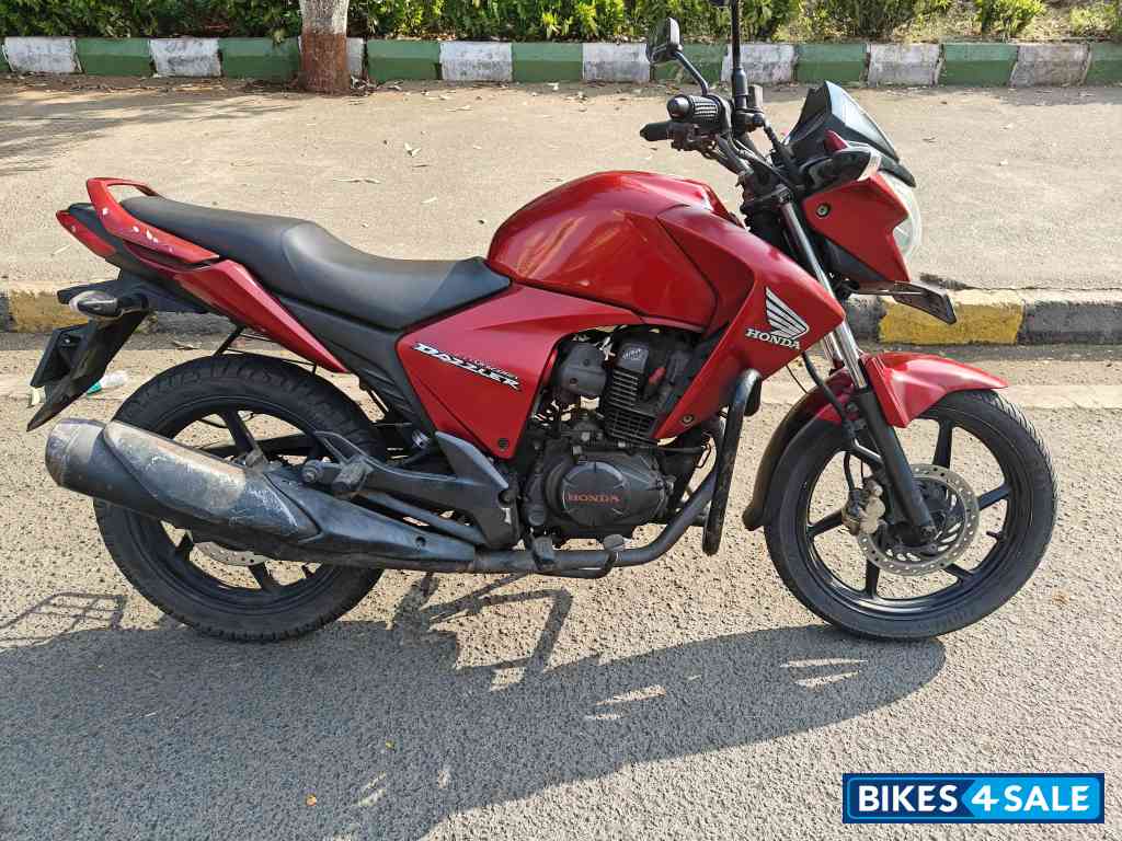 Red Honda Unicorn Dazzler