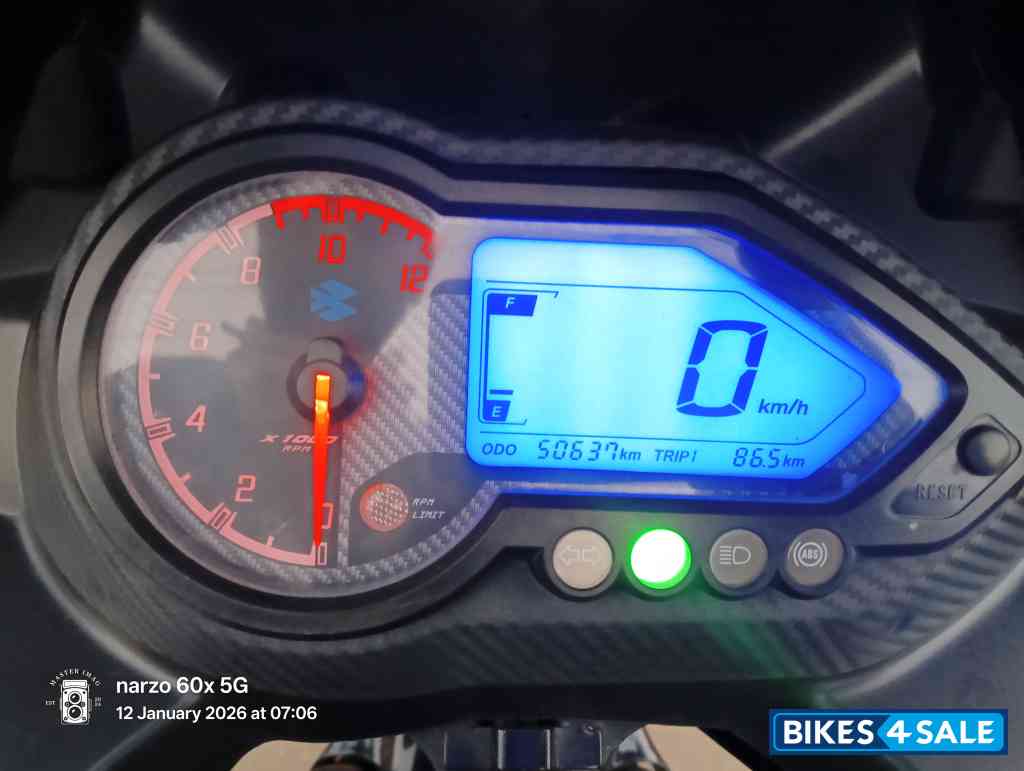 Bajaj Pulsar 180F Neon