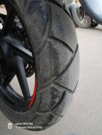 Bajaj Pulsar 180F Neon