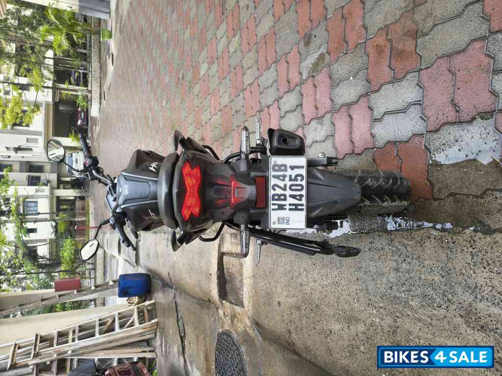 Black Honda Hornet 2.0