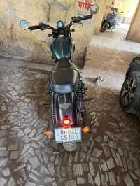 Yezdi Roadster Dual Tone 2023 Model