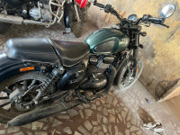 Yezdi Roadster Dual Tone