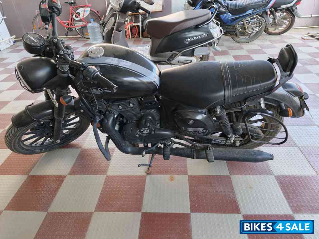 Jawa 42 Dual Channel ABS Cosmic Carbon