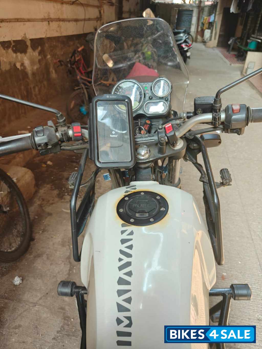 Snow White Royal Enfield Himalayan
