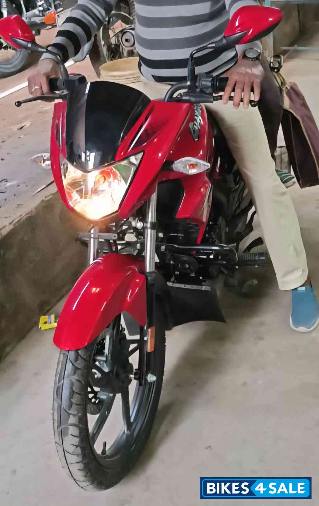 Hero Glamour 125 Disc