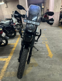 White Yezdi Adventure Gloss 2024