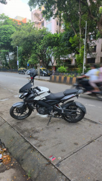 Bajaj Pulsar NS200