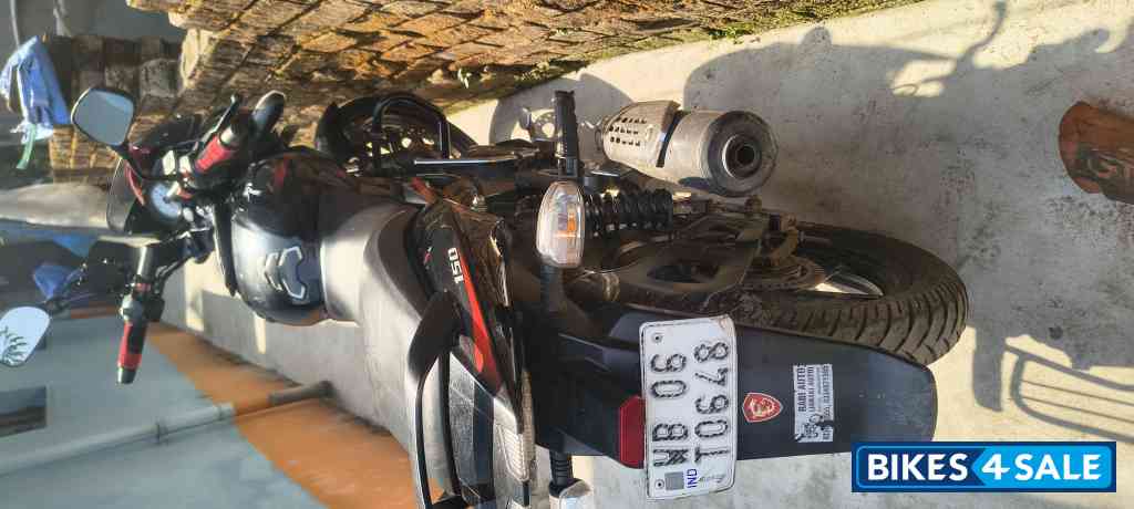 Bajaj Pulsar 150 BS6