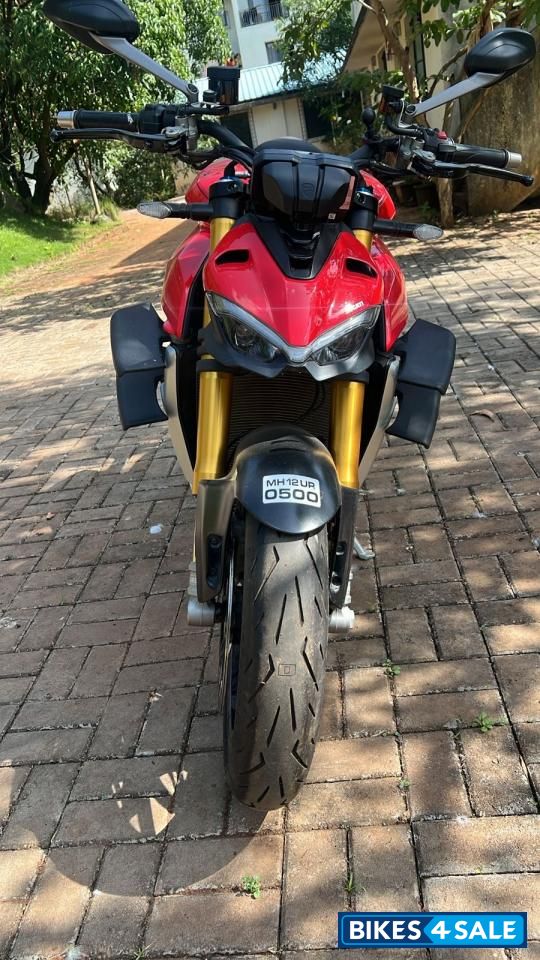 Ducati Streetfighter V4