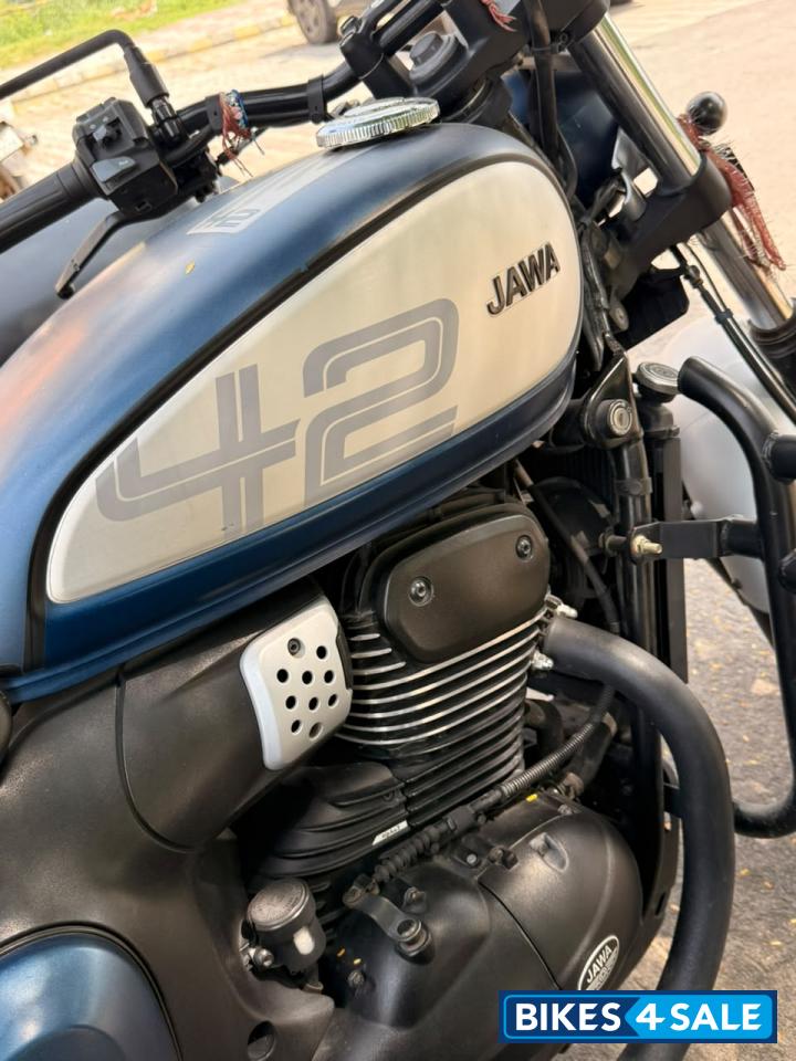 Cosmo Blue Jawa 42 FJ