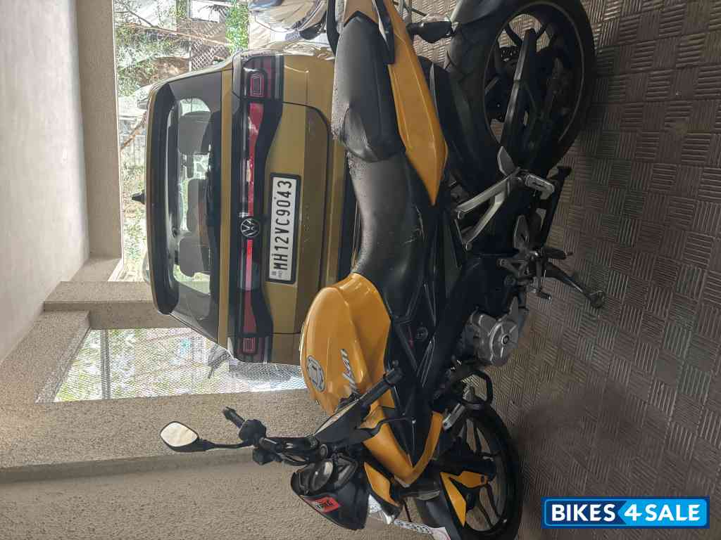 Bajaj Pulsar 200 NS