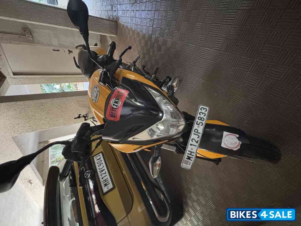 Bajaj Pulsar 200 NS