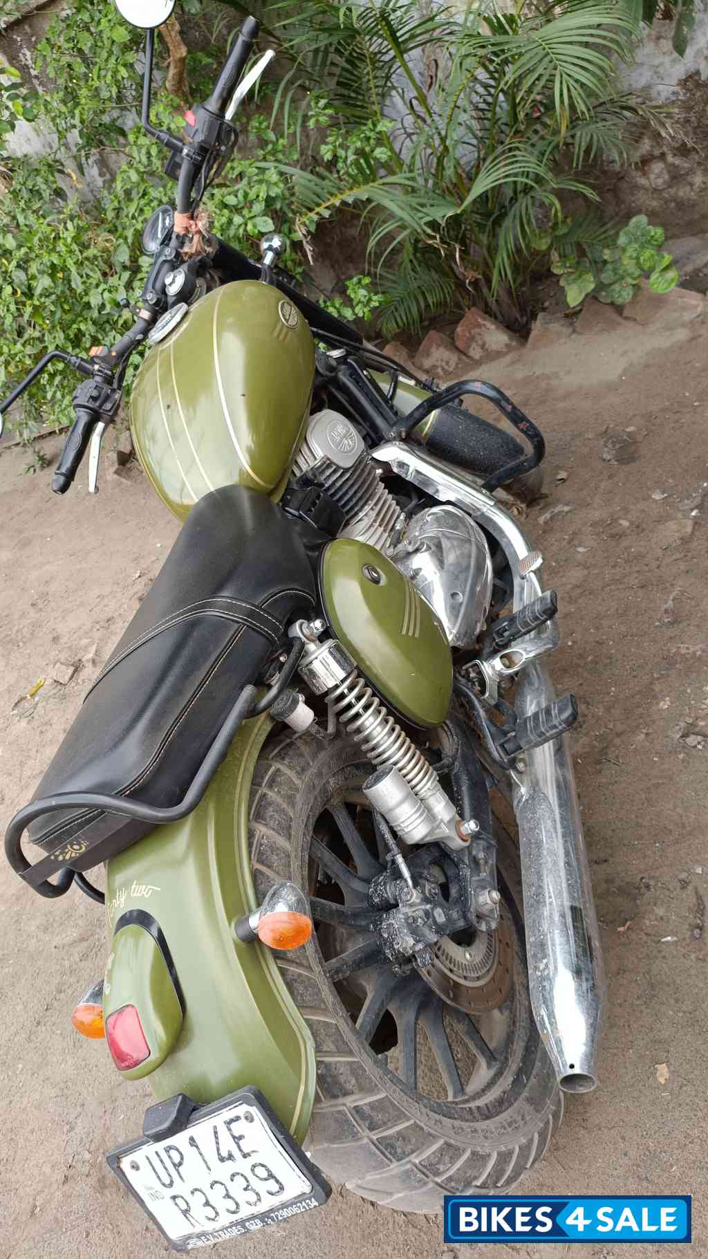 Green Jawa forty two BS6