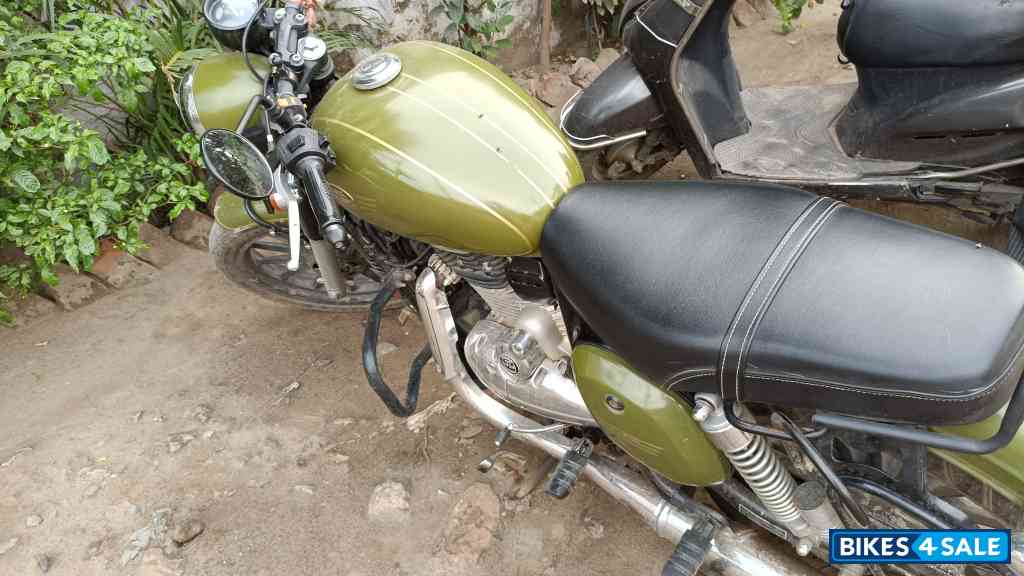 Green Jawa forty two BS6