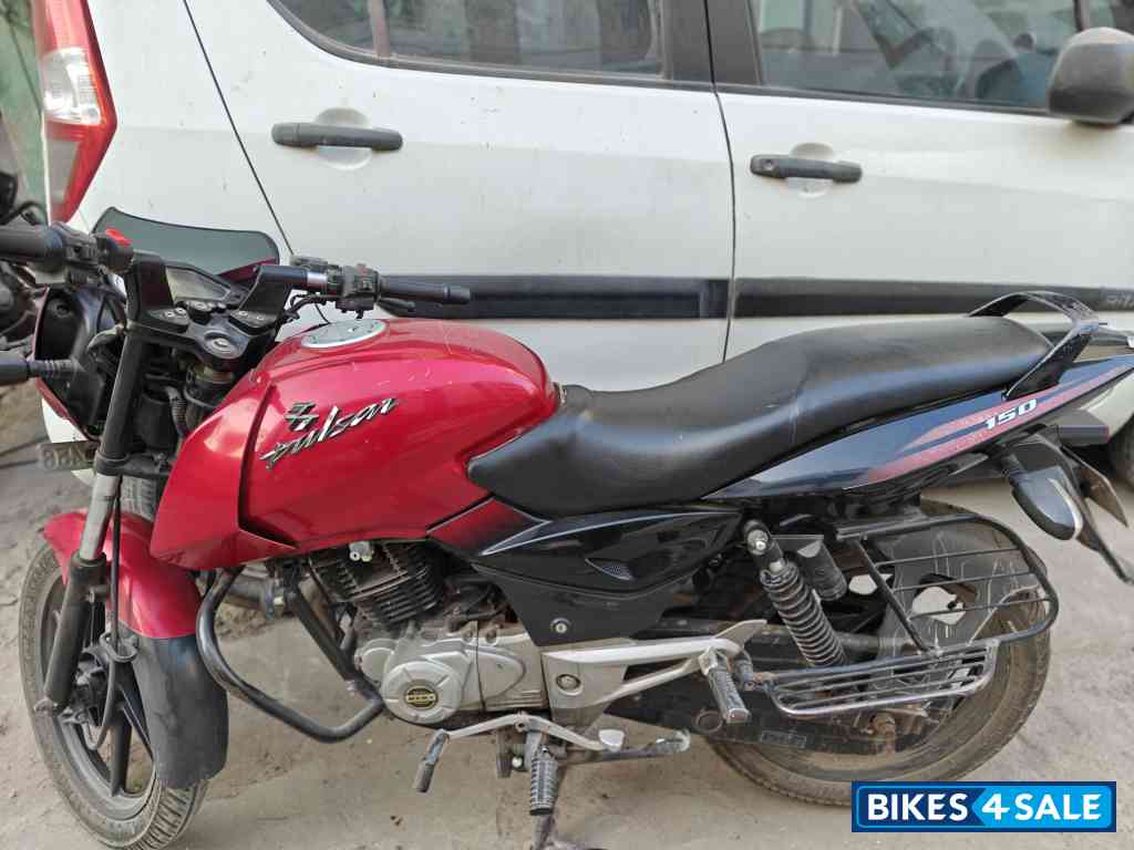Red Bajaj Pulsar 150 DTSi