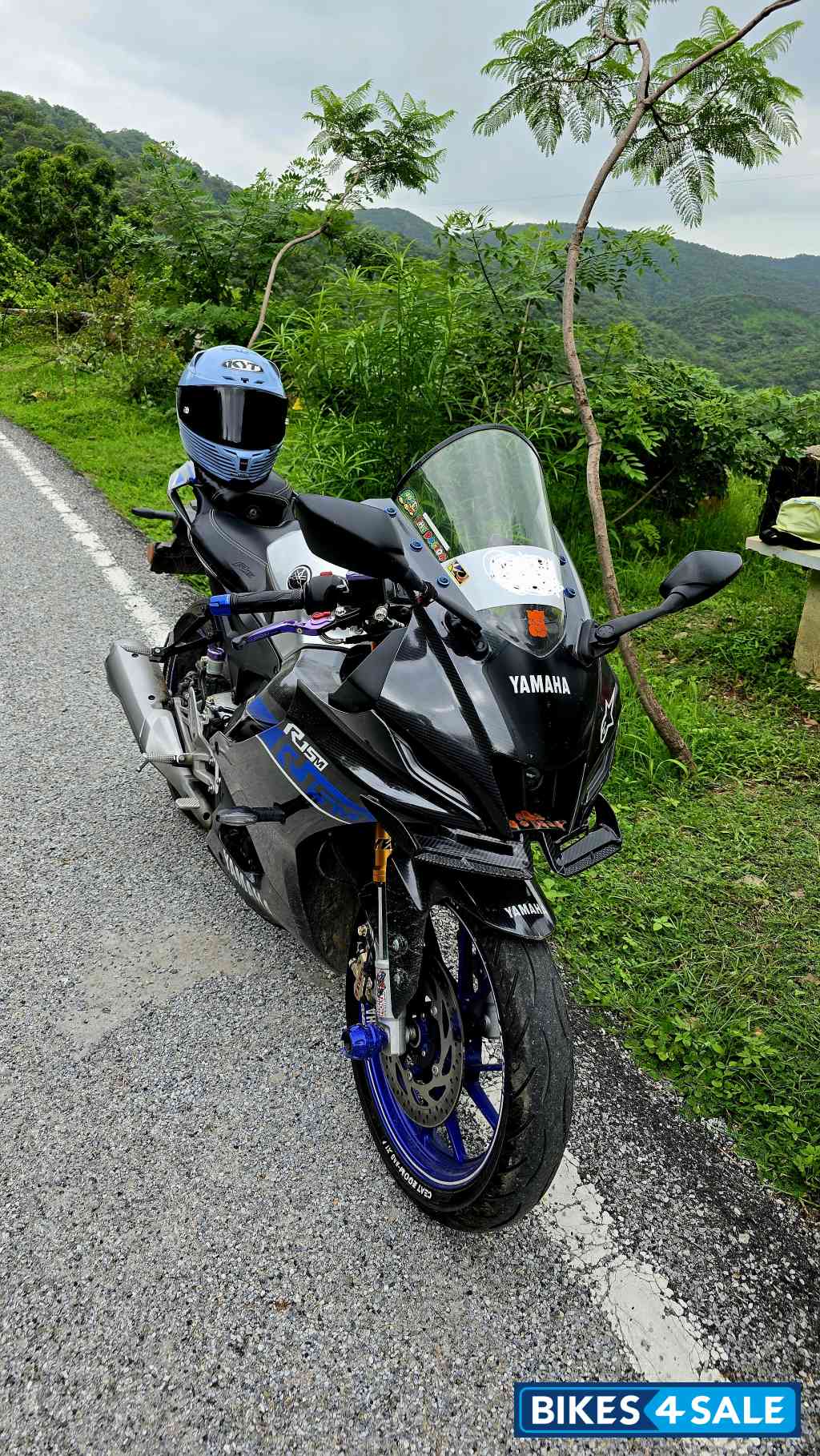 Yamaha R15M