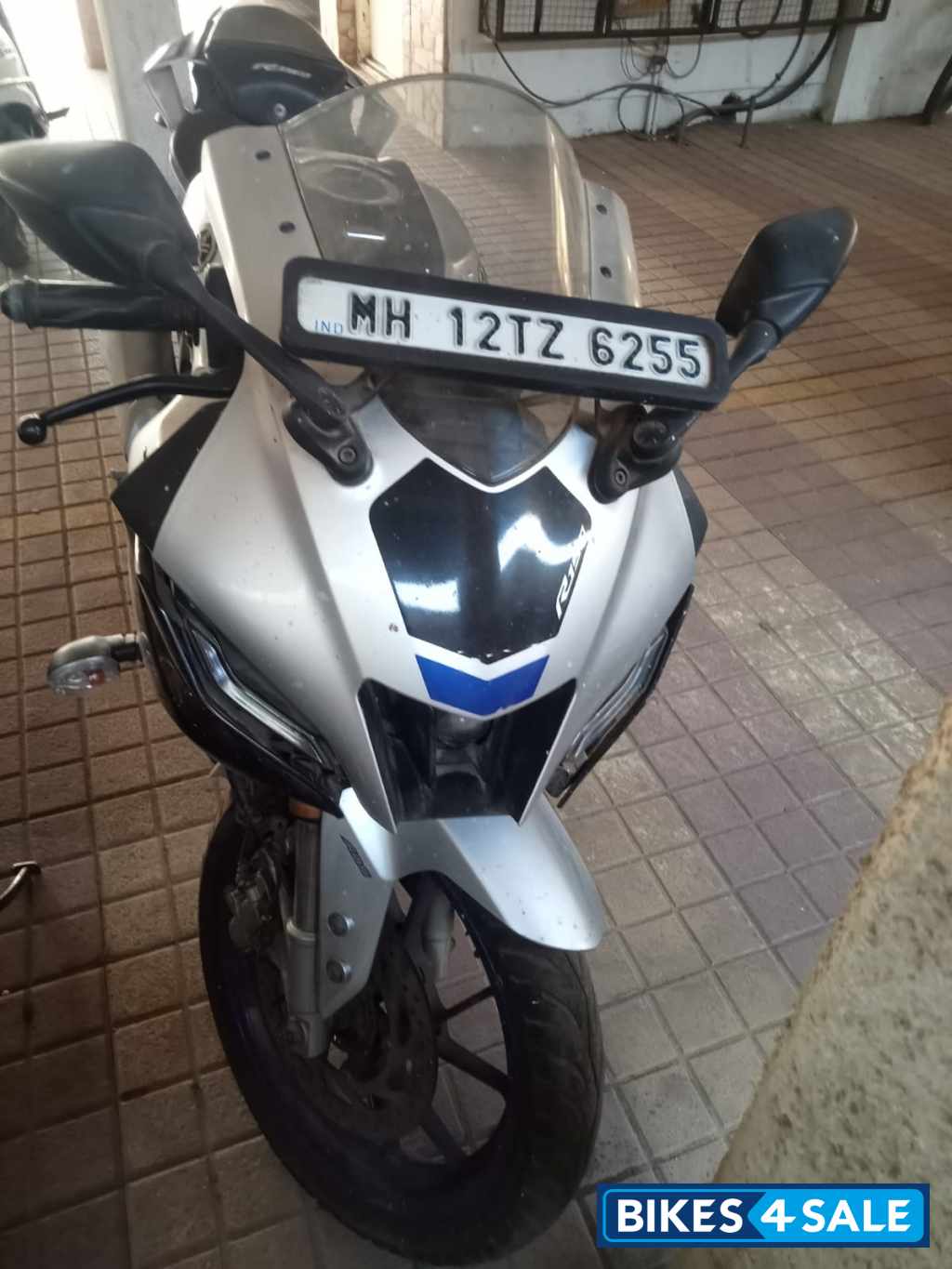 Yamaha R15 V4