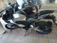 Yamaha R15 V4