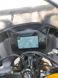 Metallic White Yamaha R15M Icon Performance