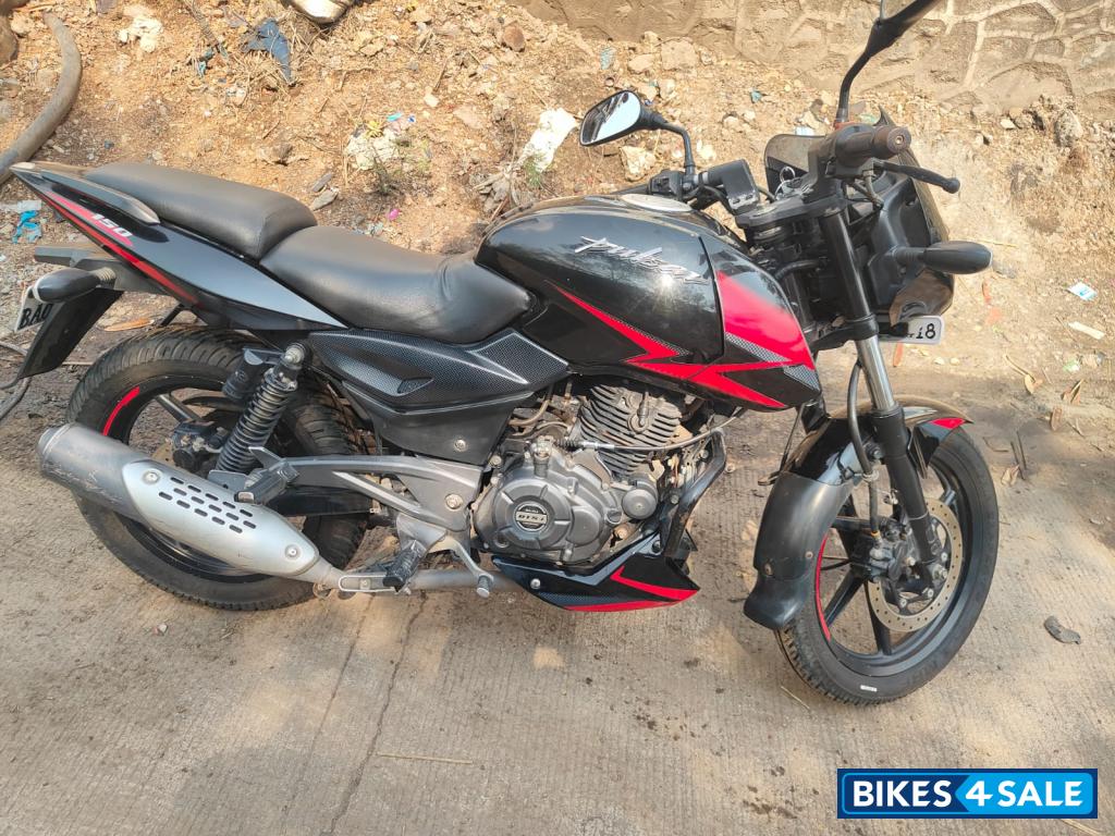 Black And Red Bajaj Pulsar 150