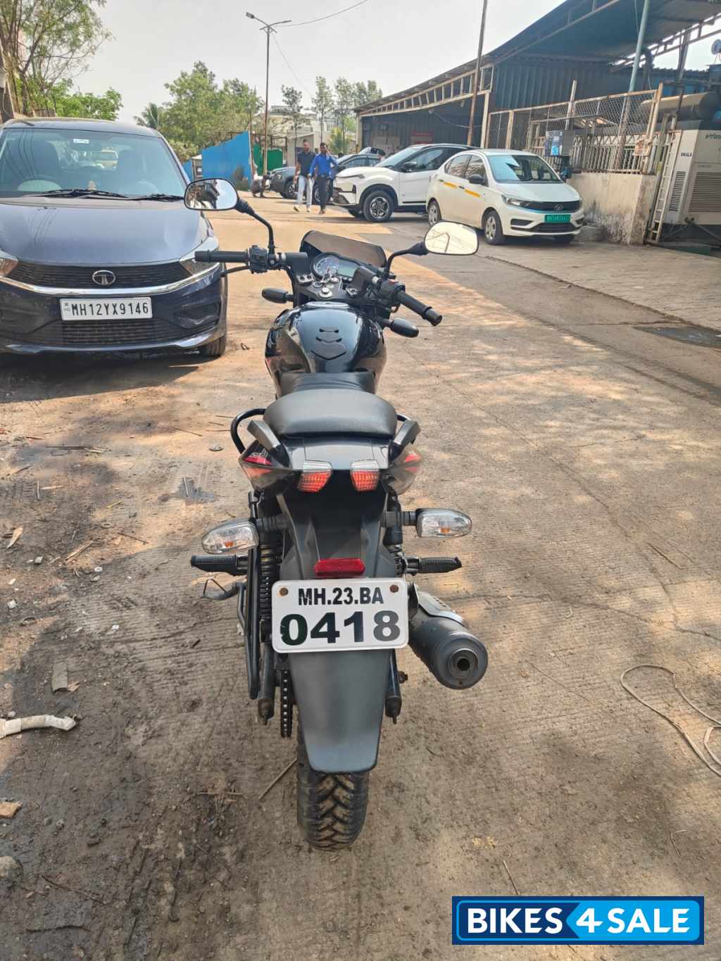 Black And Red Bajaj Pulsar 150