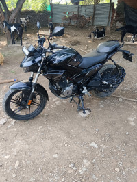 Black Hero Xtreme 125R